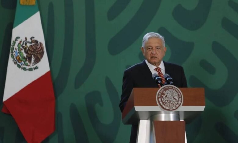 Queremos que mexicanos sean de clase media, pero sin soberbia: AMLO