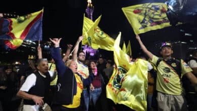 Afición del América festeja la 14 en el Ángel de la Independencia