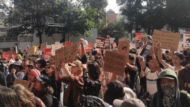 Manifestación Antitaurina llega a la Plaza de Toros México