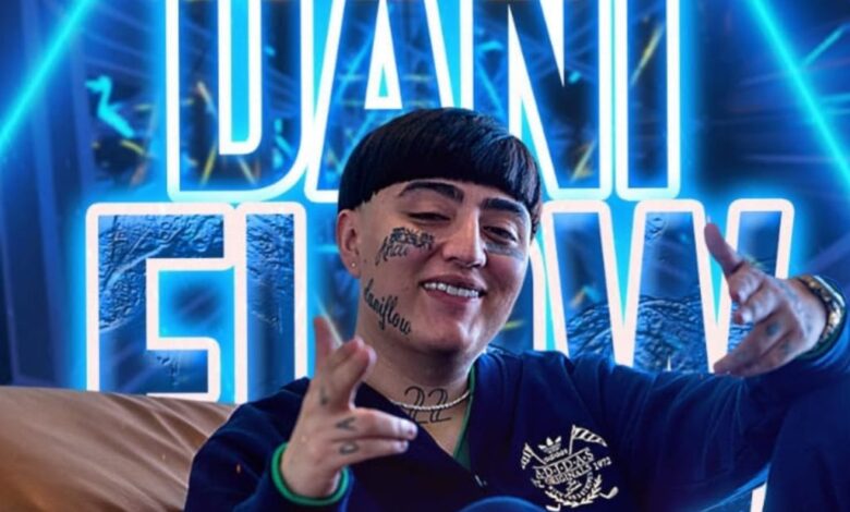 Video: Dani Flow se cae durante concierto en Sonora