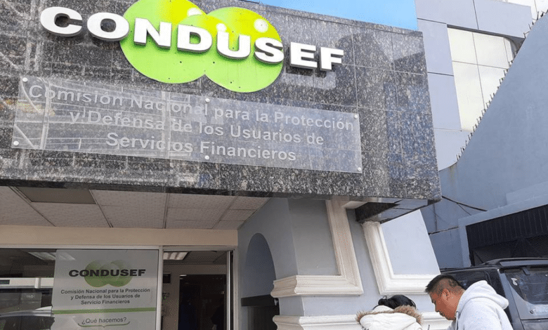 Condusef alerta sobre cláusulas abusivas de bancos BBVA, Banamex y Banco Azteca