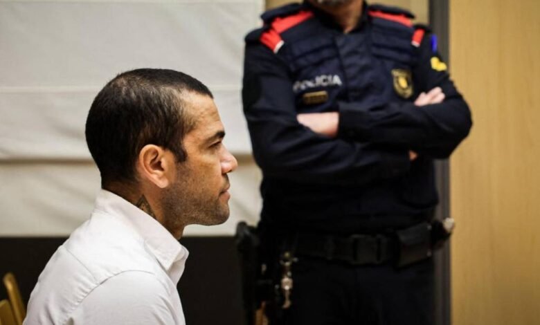 A un año de haber sido encarcelado, inicia juicio contra Dani Alves