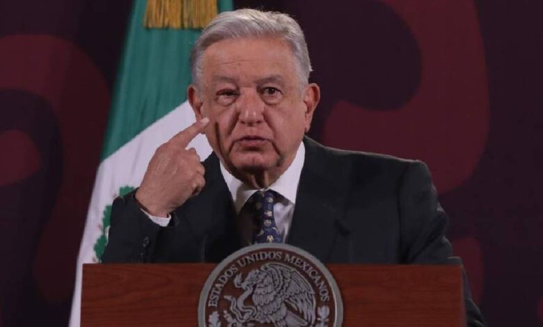 Ya va mejor el "tutupiche": AMLO sobre infección en su ojo derecho