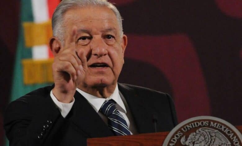 AMLO.