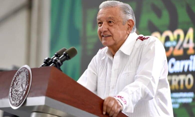 AMLO.