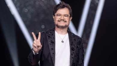 'Con ellos no': Aleks Syntek explota por críticas hacia su hijo