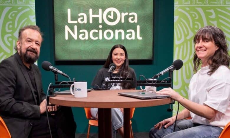 La Hora Nacional.