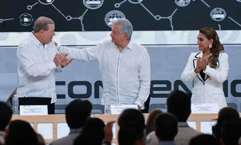 AMLO se despide de la ABM, afirma que lo trataron bien y ya cumplió sus compromisos