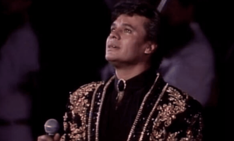 Integran 'Amor Eterno' de Juan Gabriel a Biblioteca del Congreso de EU