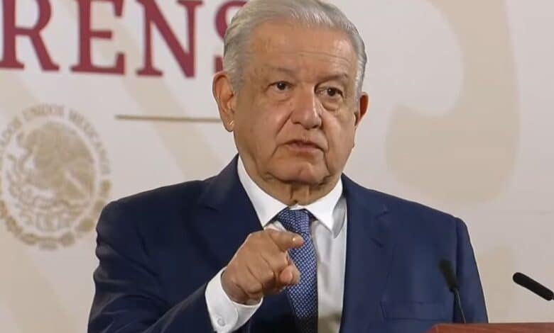 AMLO informa que INE le notificó bajar un fragmento de la mañanera