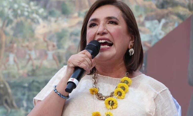 Xóchitl Gálvez denuncia que la 4T la espía