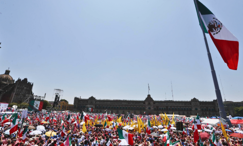 AMLO dice que en “México se garantizan las libertades” tras marcha