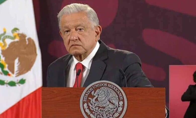 AMLO.