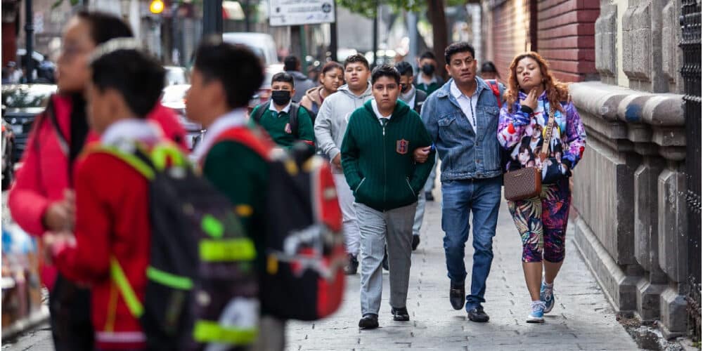 ¿Cuándo y por qué estudiantes tendrán tres puentes en noviembre?