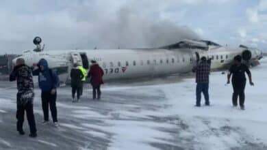 Ultima Hora Se estrella avión en aeropuerto de Toronto, hay varios heridos