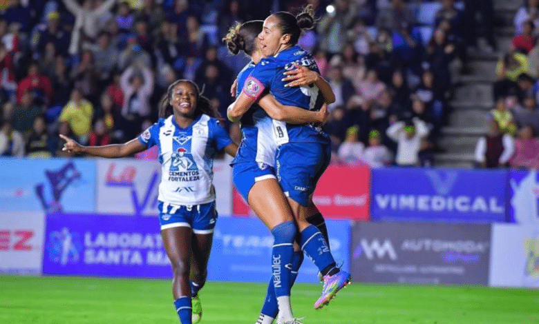 Pachuca se acerca a su primer título de la Liga MX Femenil tras golear a América (Foto por Marca)