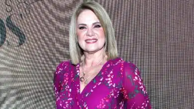 Erika Buenfil presume fotos junto a Brad Pitt. (Foto de internet)