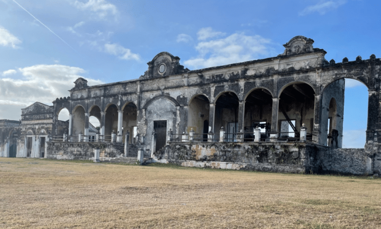 Hacienda Yaxcopoil, encuentro con la historia y la naturaleza