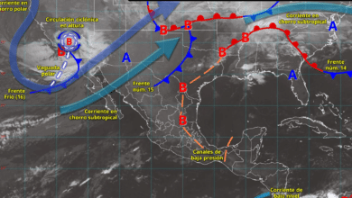 Para hoy, el nuevo frente frío (núm. 16) que se aproximará al noroeste del país, asociado con una circulación ciclónica en altura y con una vaguada polar, en interacción con las corrientes en chorro polar y subtropical, dará origen a la primera tormenta invernal de la temporada.